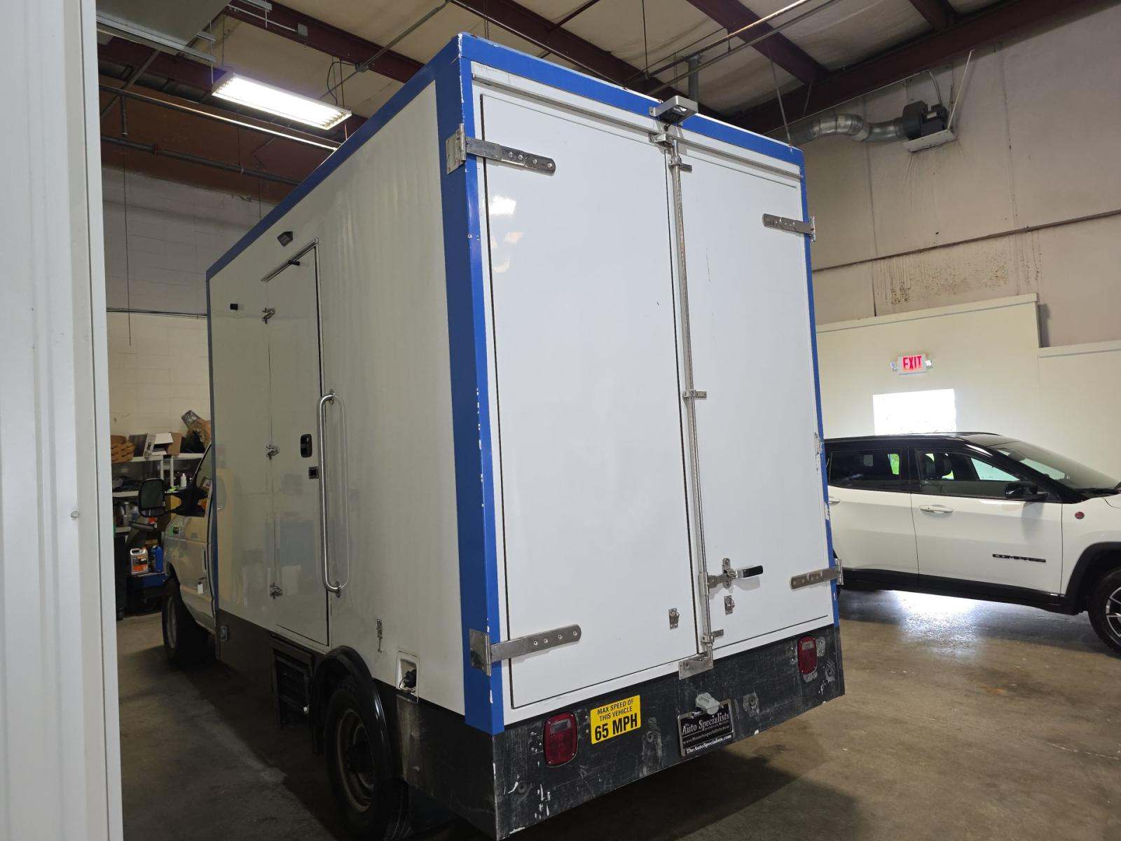 FORD E-350 - 2