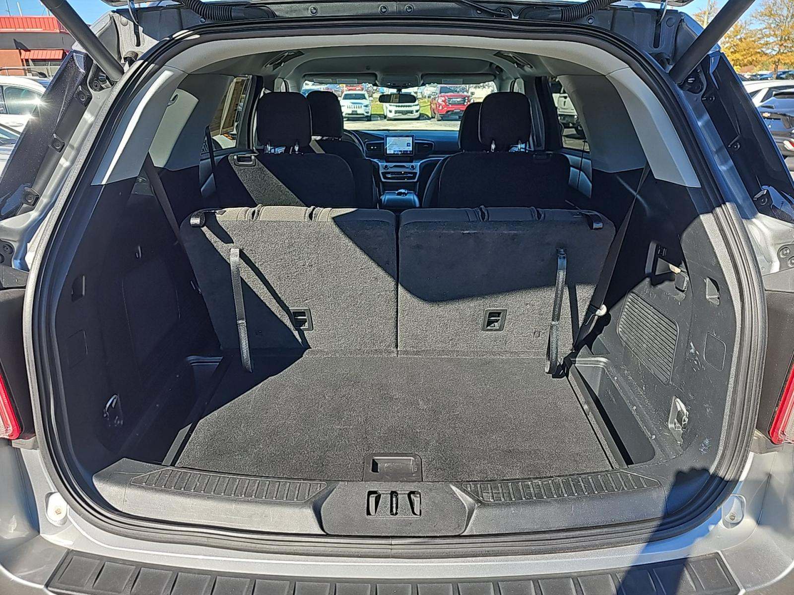 2024 Ford Explorer XLT RWD