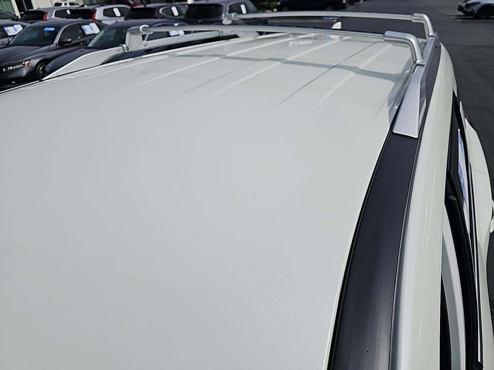 2023 Nissan Pathfinder SL FWD