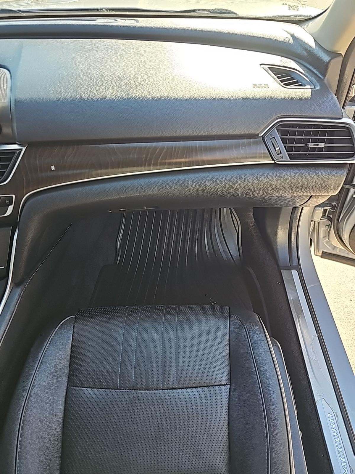 2019 Honda Accord Touring FWD