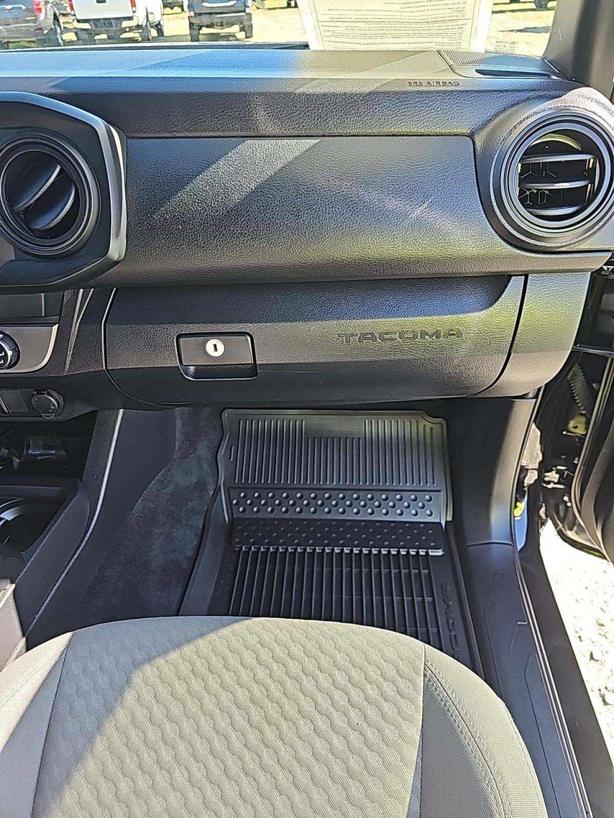 2022 Toyota Tacoma SR RWD