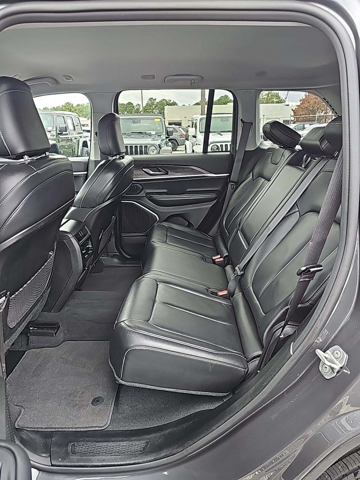 2022 Jeep Grand Cherokee Limited AWD