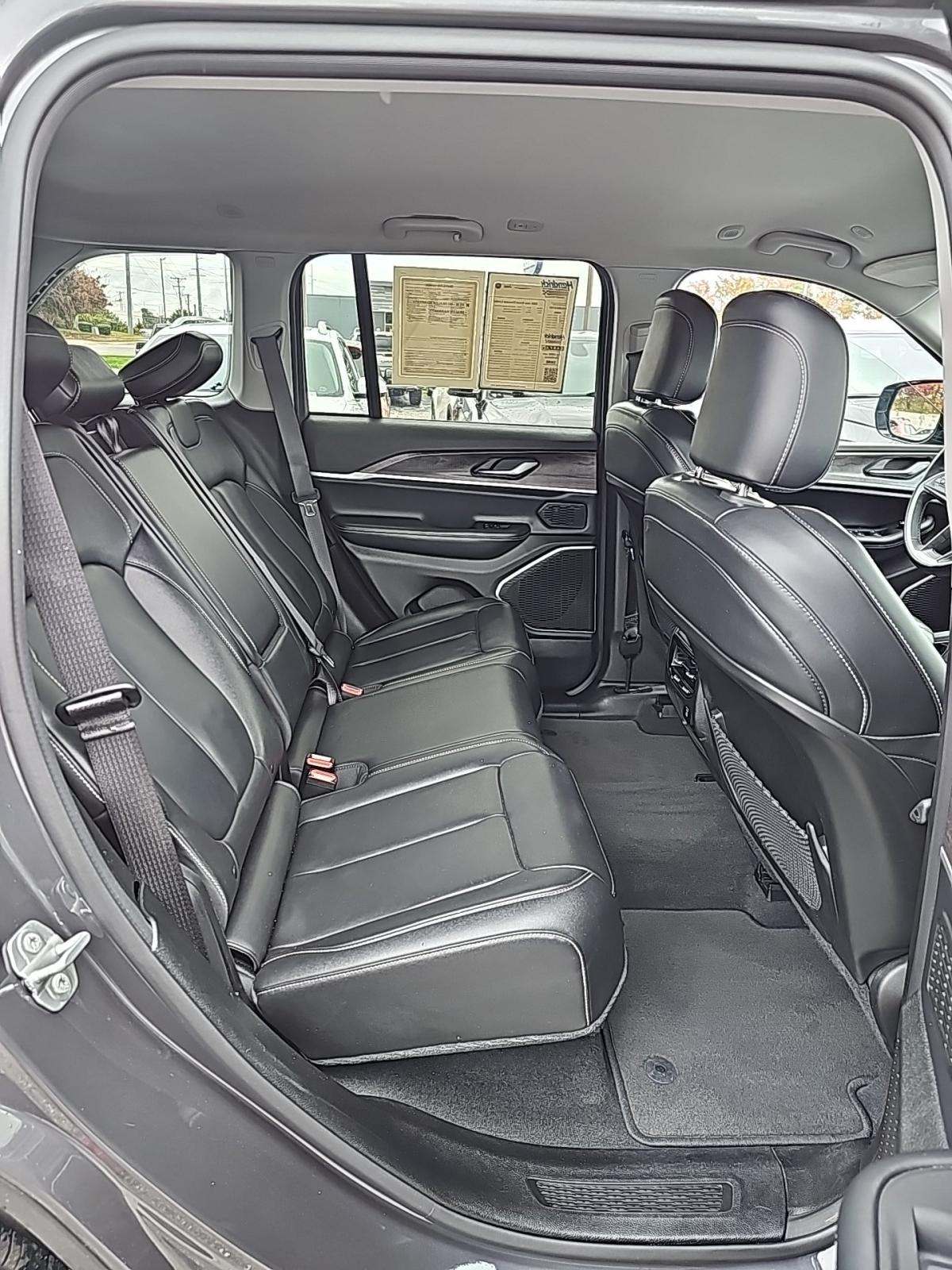 2022 Jeep Grand Cherokee Limited AWD