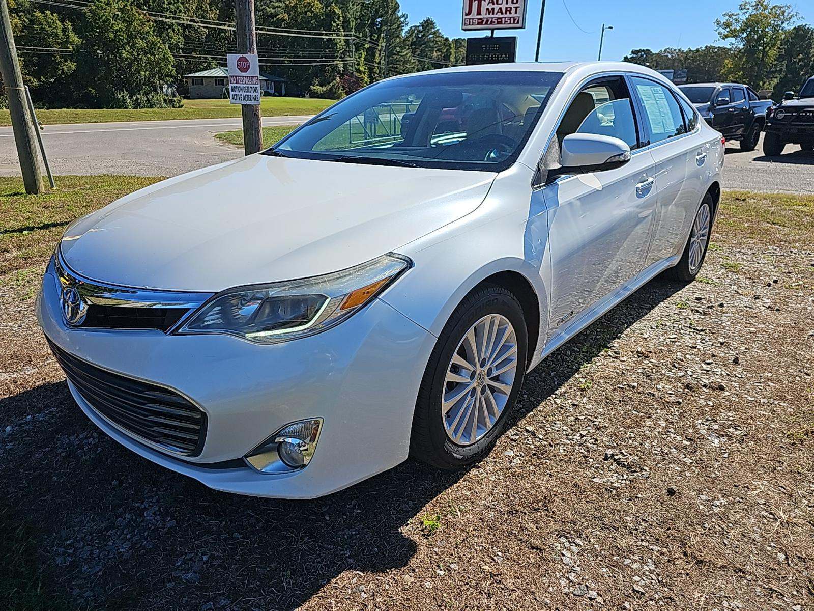 2013 Toyota Avalon Hybrid Limited FWD