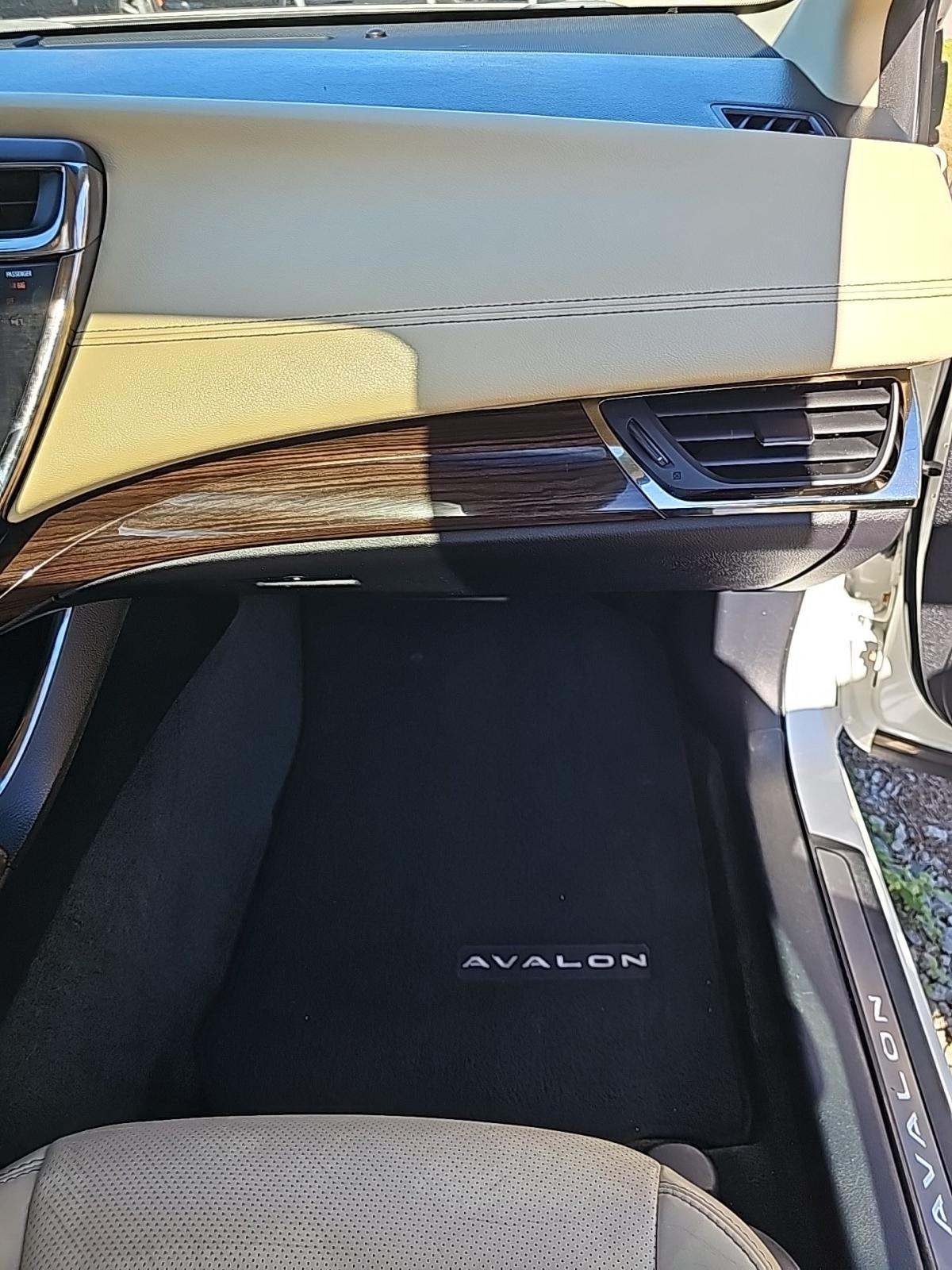 2013 Toyota Avalon Hybrid Limited FWD