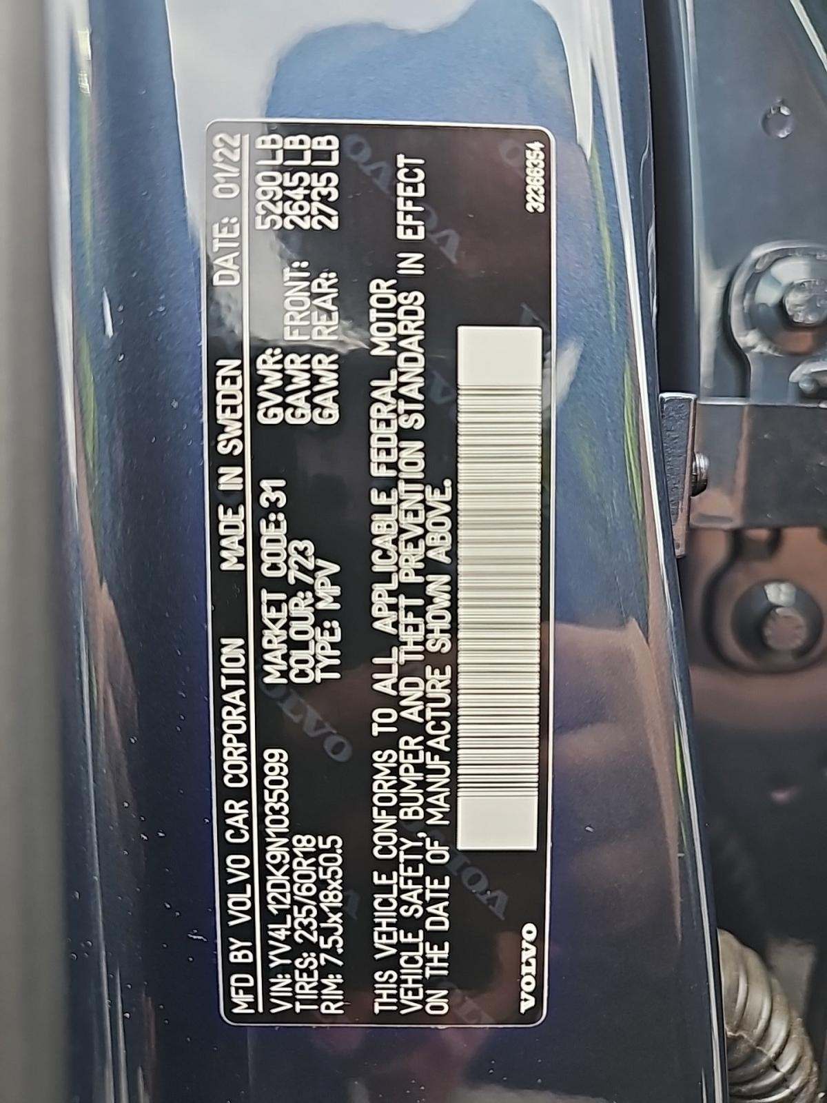 2022 Volvo XC60 B5 Momentum FWD