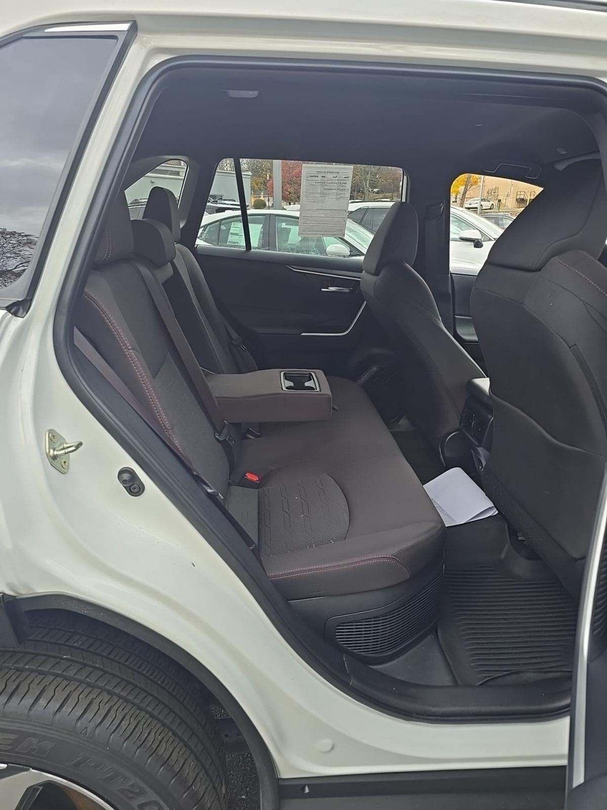 2025 Toyota RAV4 Plug-In Hybrid SE AWD