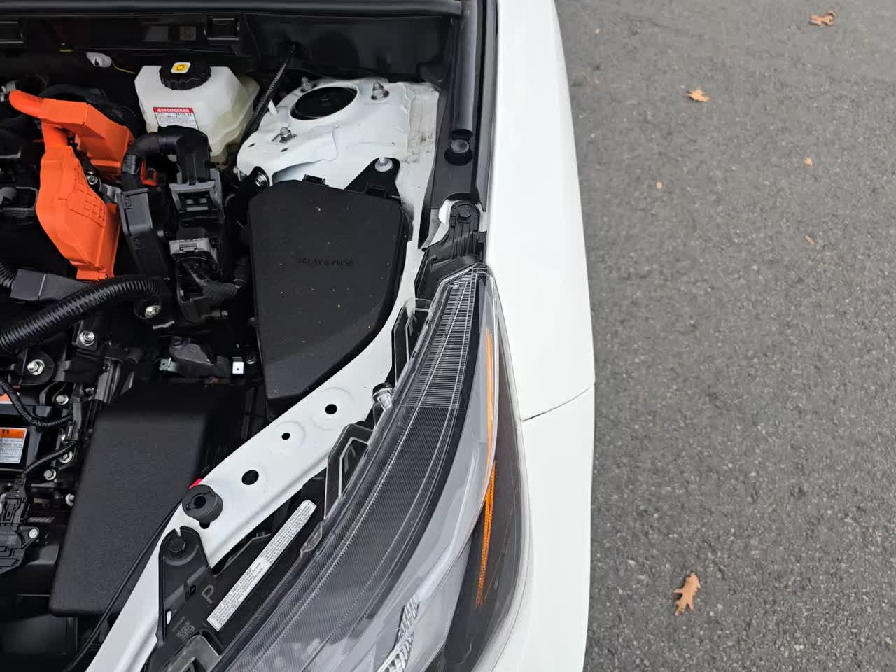 2025 Toyota RAV4 Plug-In Hybrid SE AWD