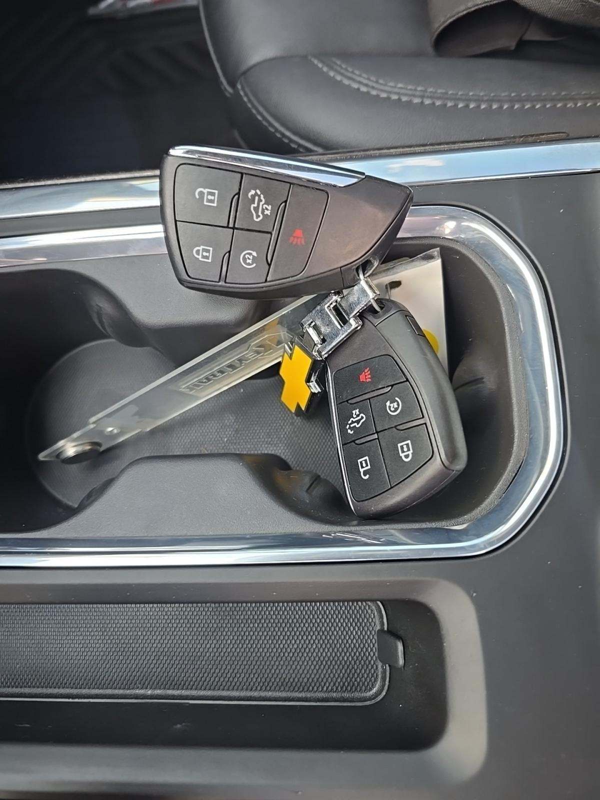 2023 Chevrolet Silverado 1500 RST AWD