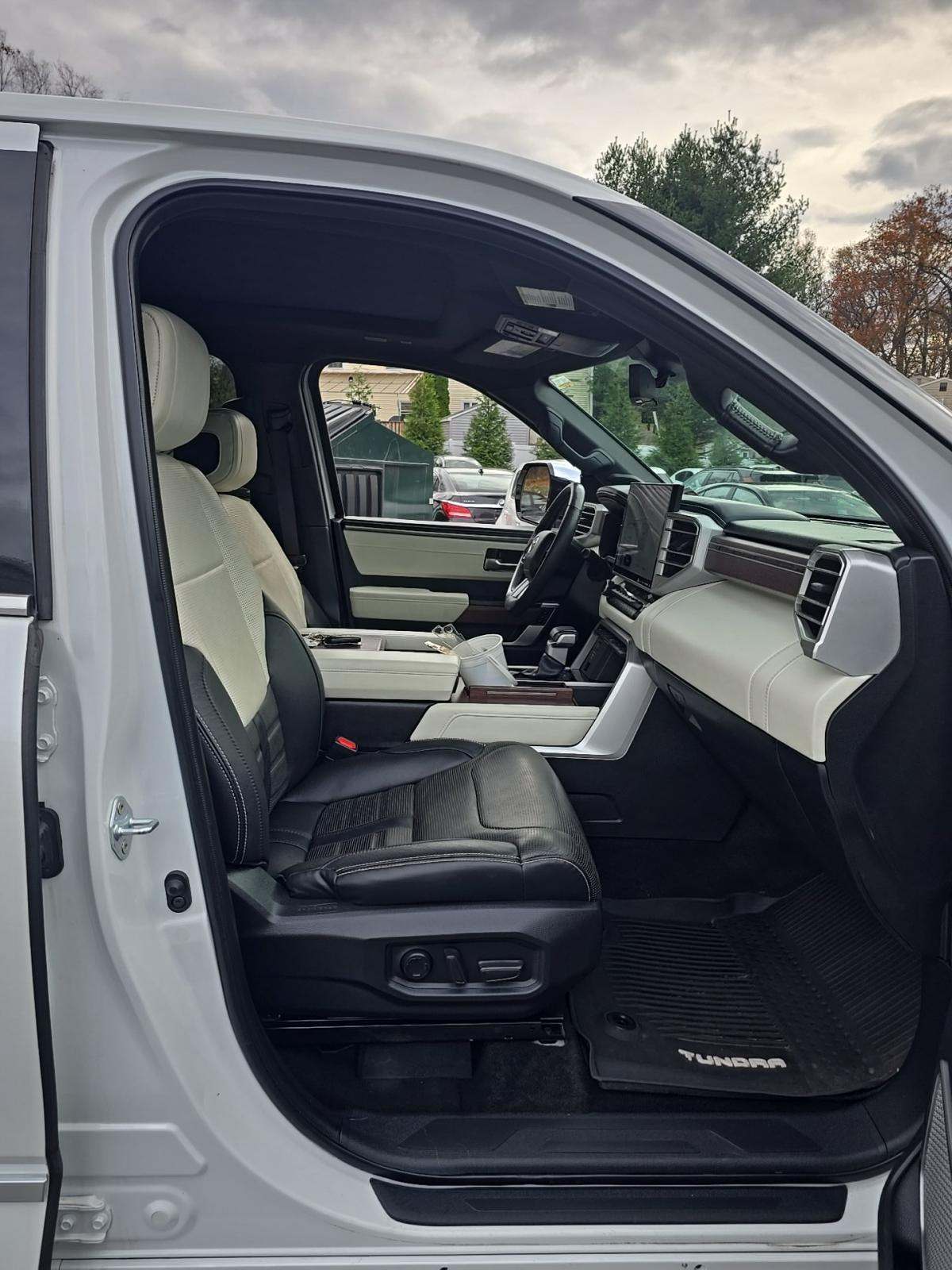 2023 Toyota Tundra Hybrid Capstone AWD