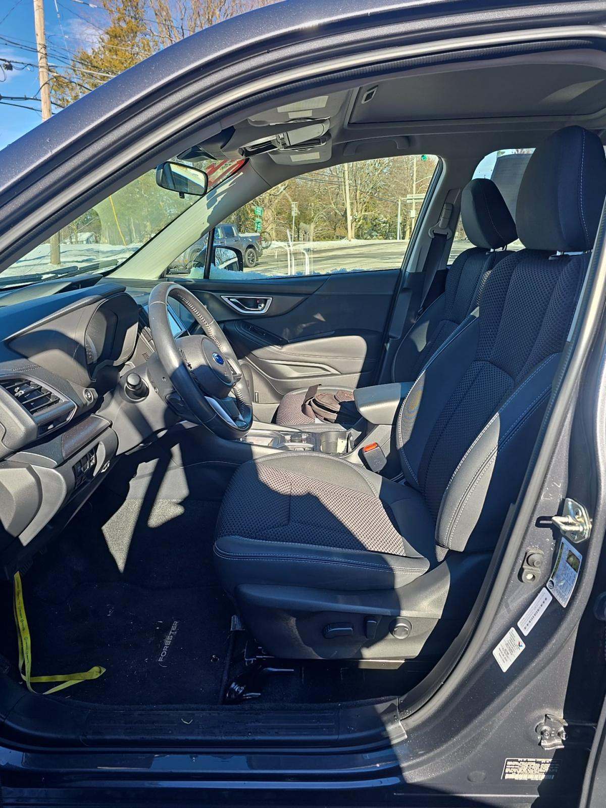 2022 Subaru Forester Premium AWD