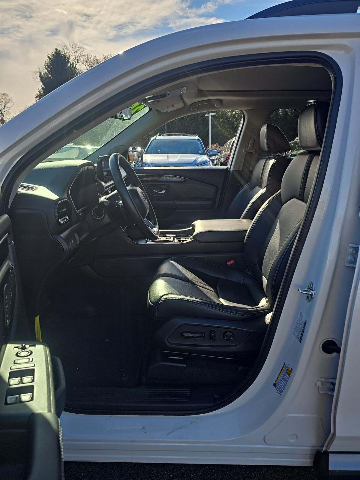 2025 Honda Pilot Touring AWD