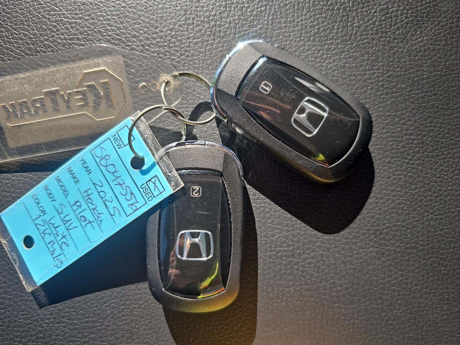 2025 Honda Pilot Touring AWD