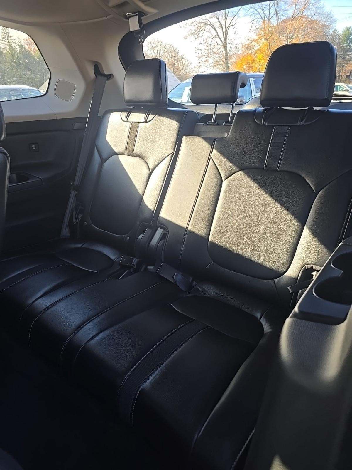 2025 Honda Pilot Touring AWD