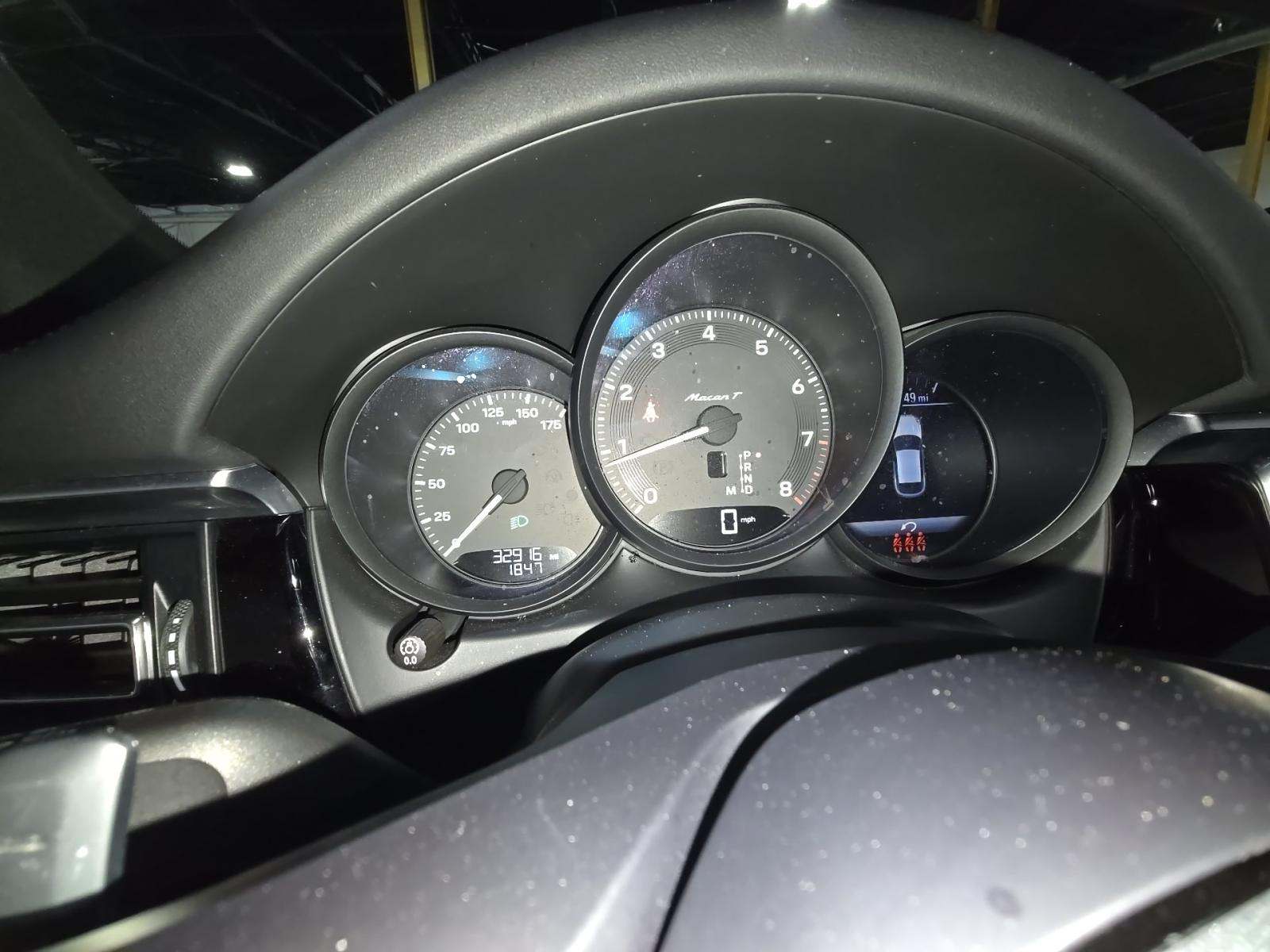 2023 Porsche Macan T AWD