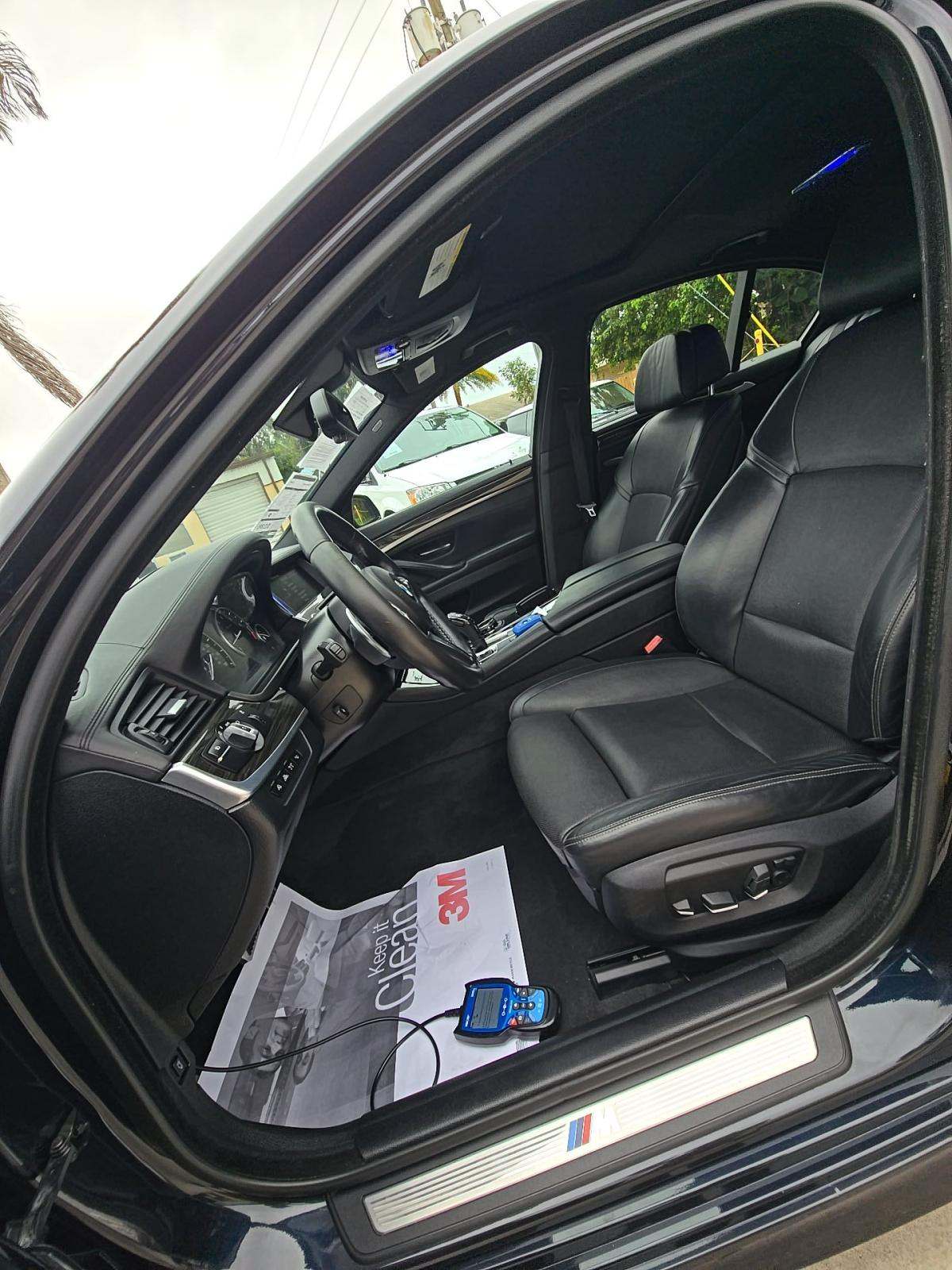 2015 BMW 5 Series 550i RWD