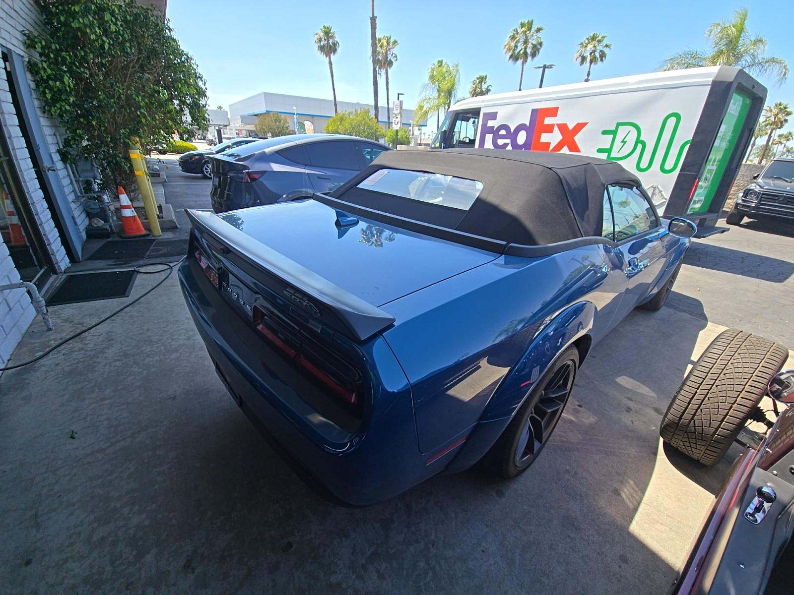 DODGE CHALLENGER - 3