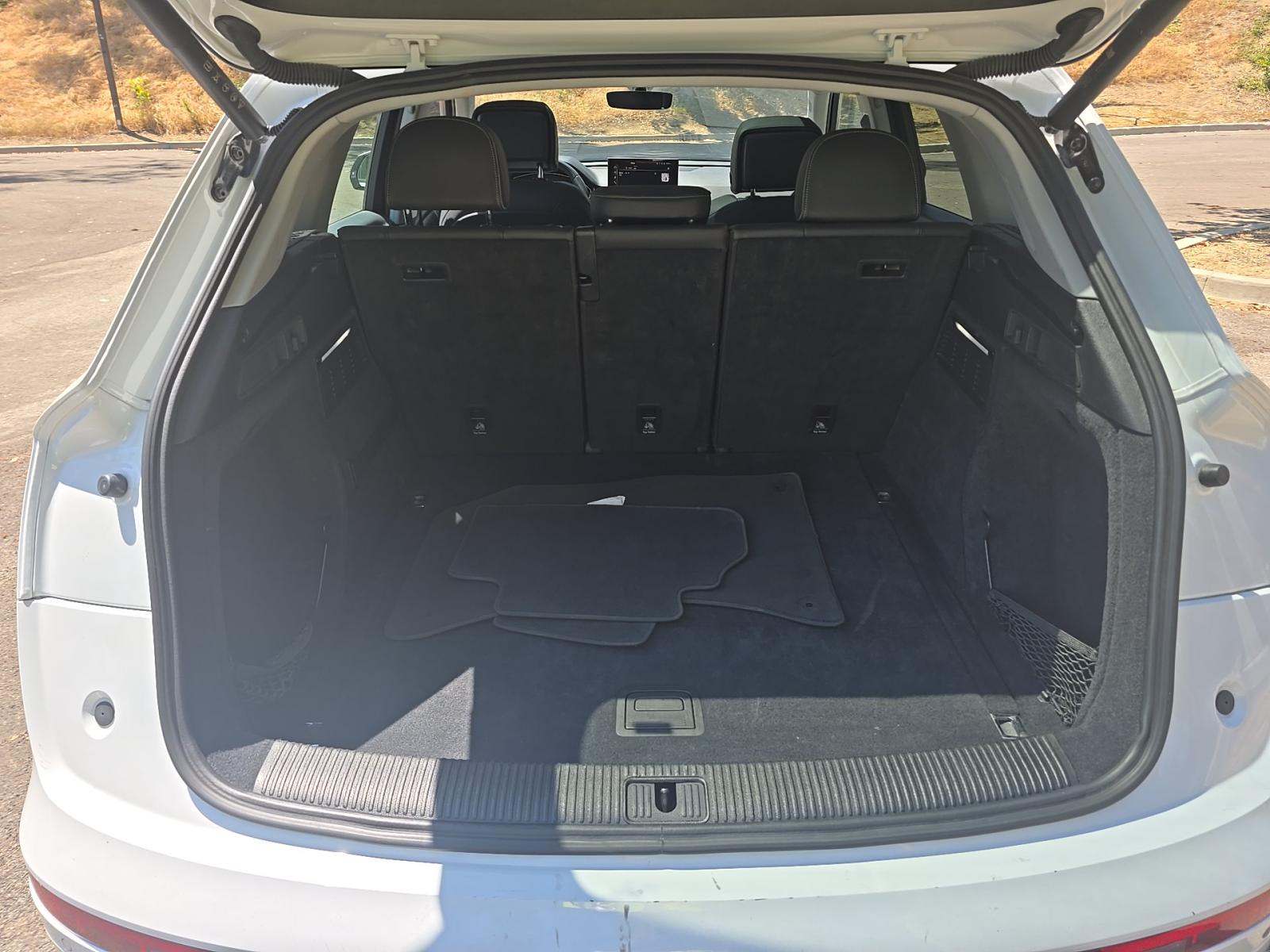 2024 Audi Q5 S line Premium Plus AWD
