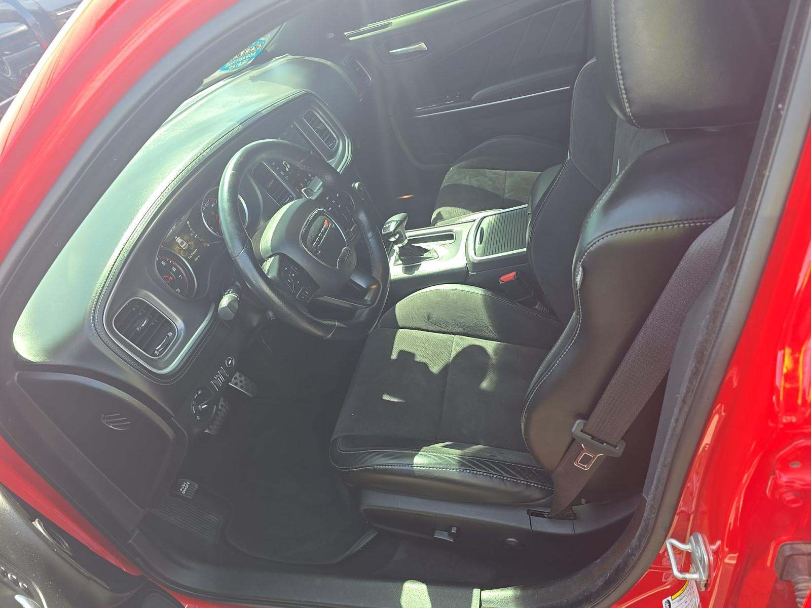 DODGE CHALLENGER - 6