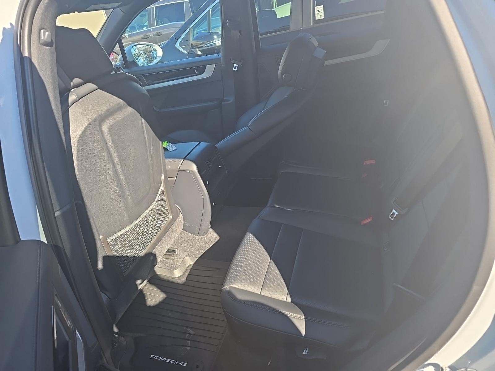 2024 Porsche Cayenne S AWD