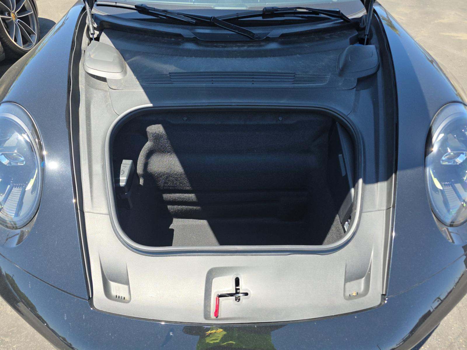 2025 Porsche 911 Carrera S RWD