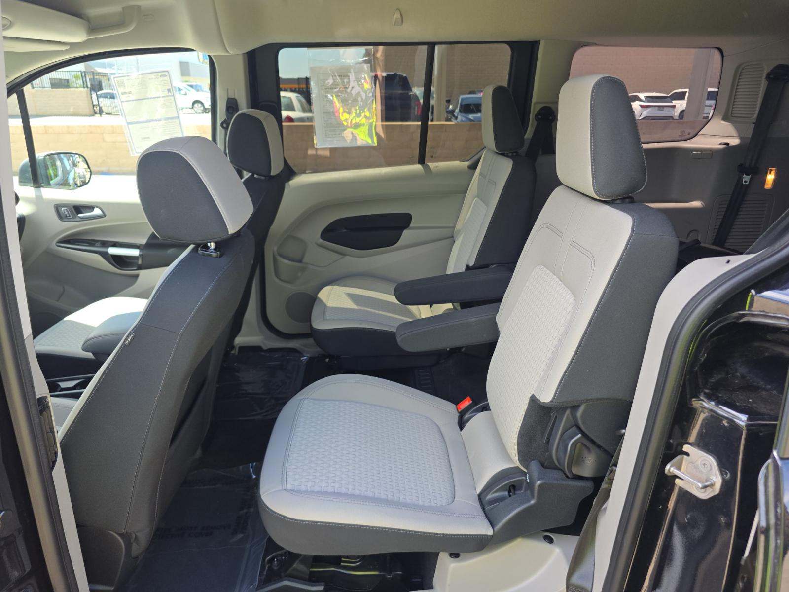 FORD TRANSIT CONNECT - 9