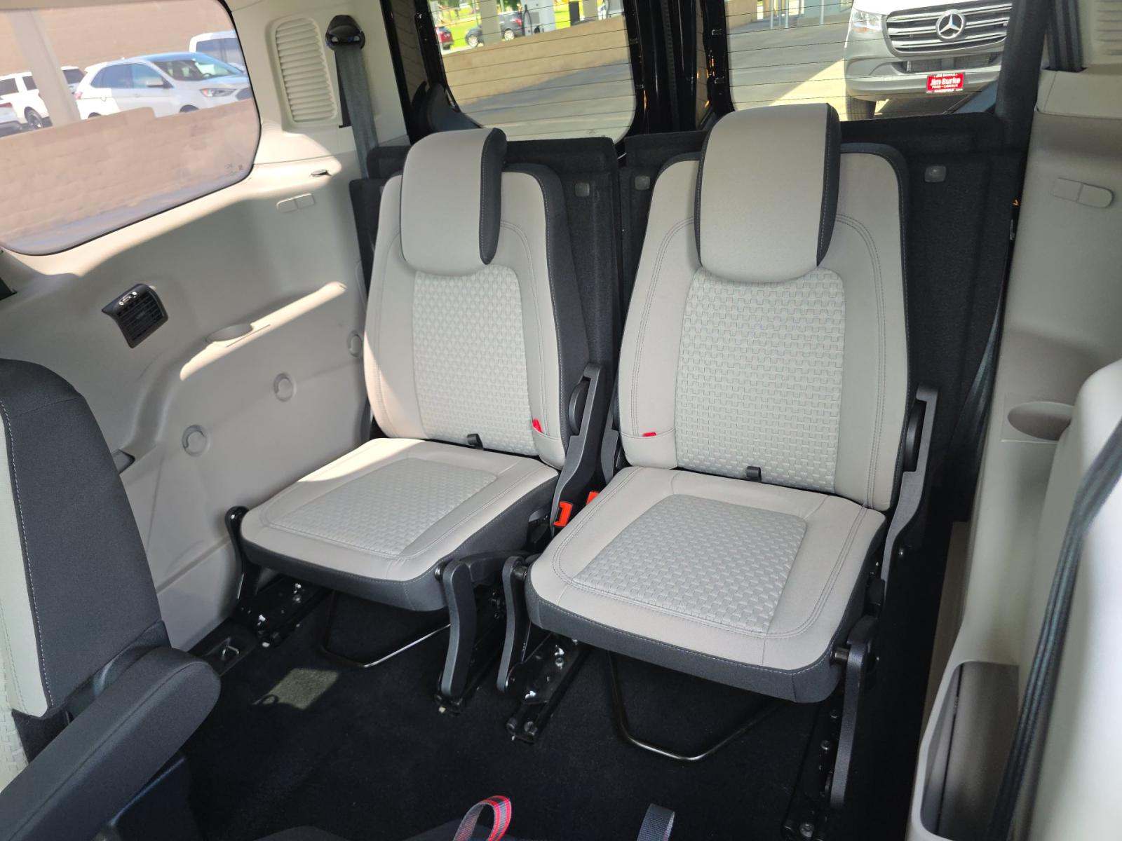 FORD TRANSIT CONNECT - 10