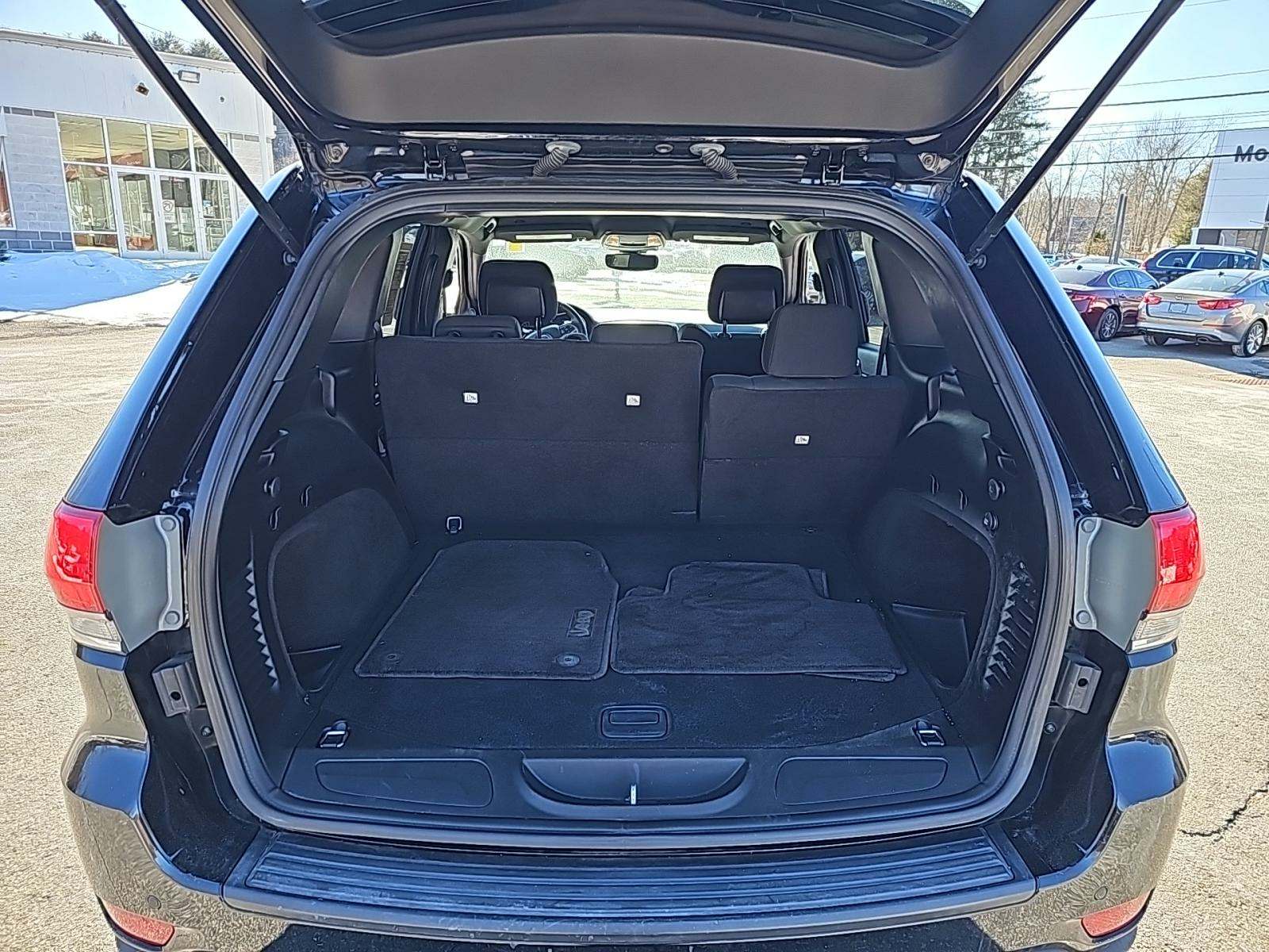 2017 Jeep Grand Cherokee Laredo AWD