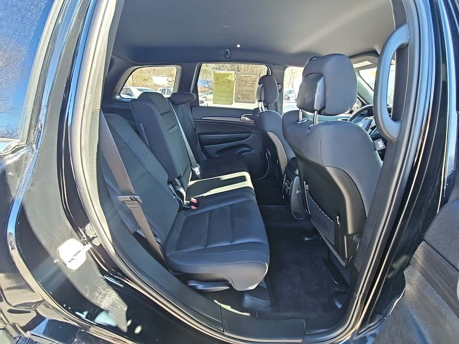 2017 Jeep Grand Cherokee Laredo AWD