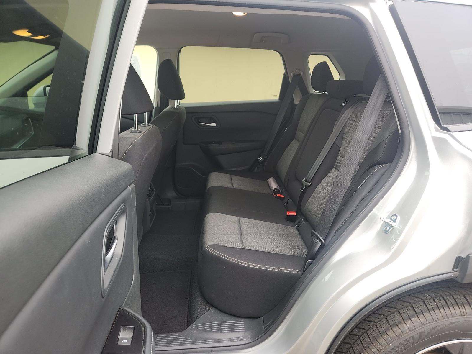 2025 Nissan Rogue SV FWD