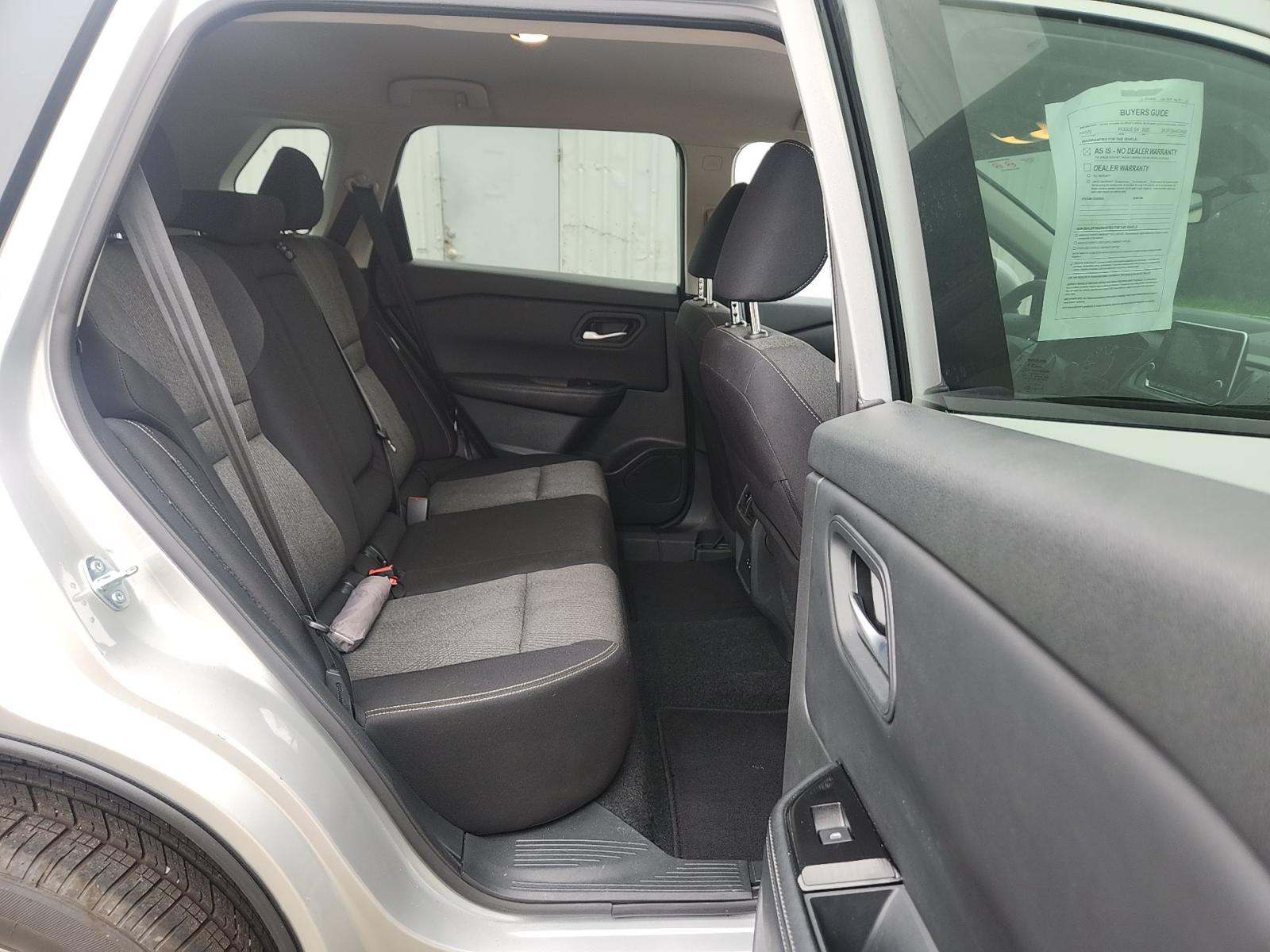 2025 Nissan Rogue SV FWD