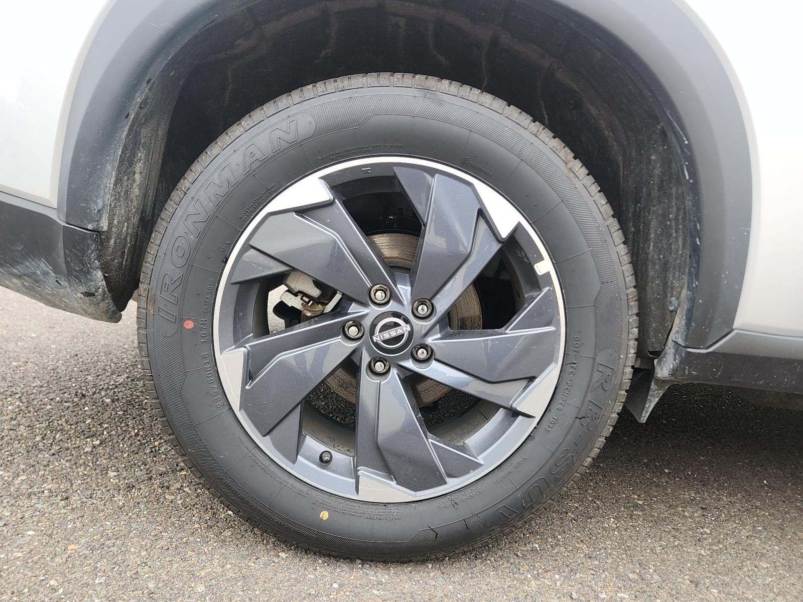 2025 Nissan Rogue SV FWD