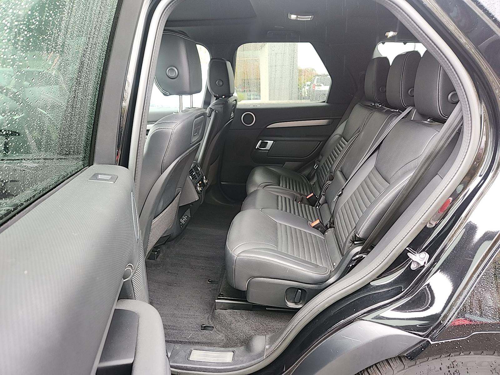 2023 Land Rover Discovery R-Dynamic S AWD