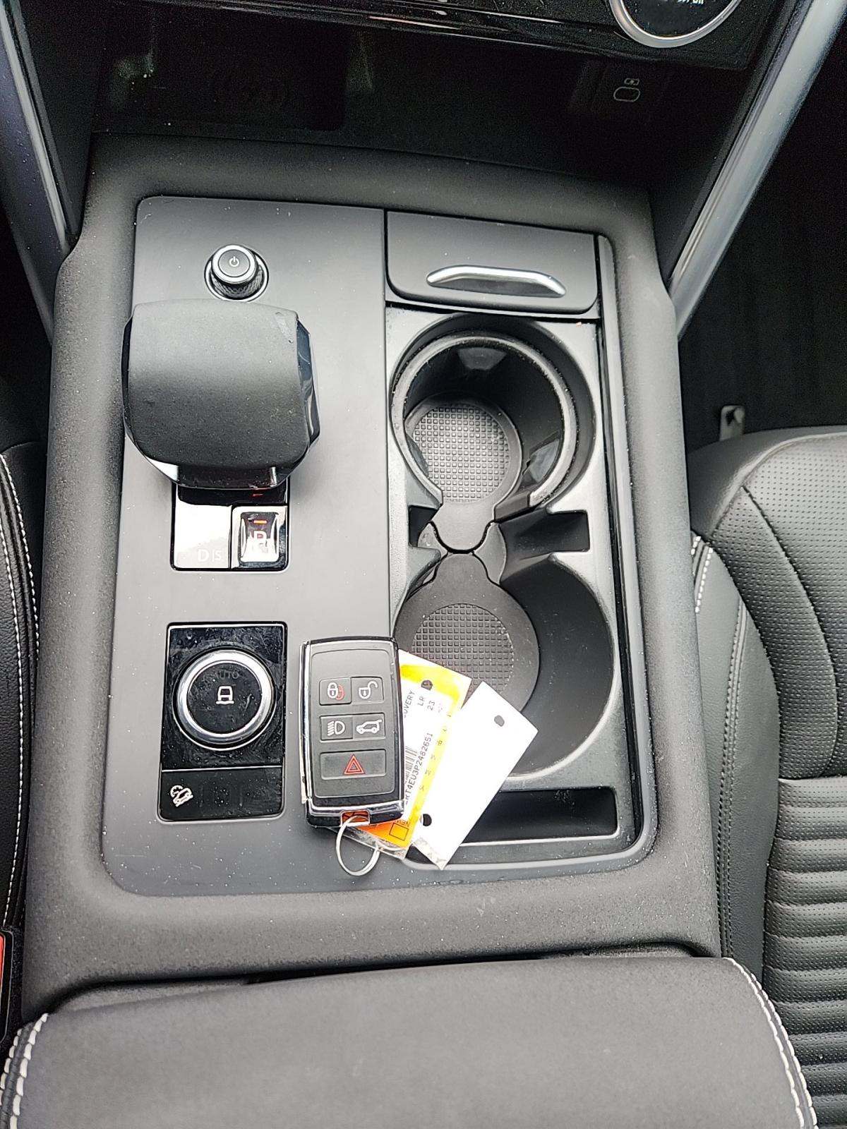 2023 Land Rover Discovery R-Dynamic S AWD