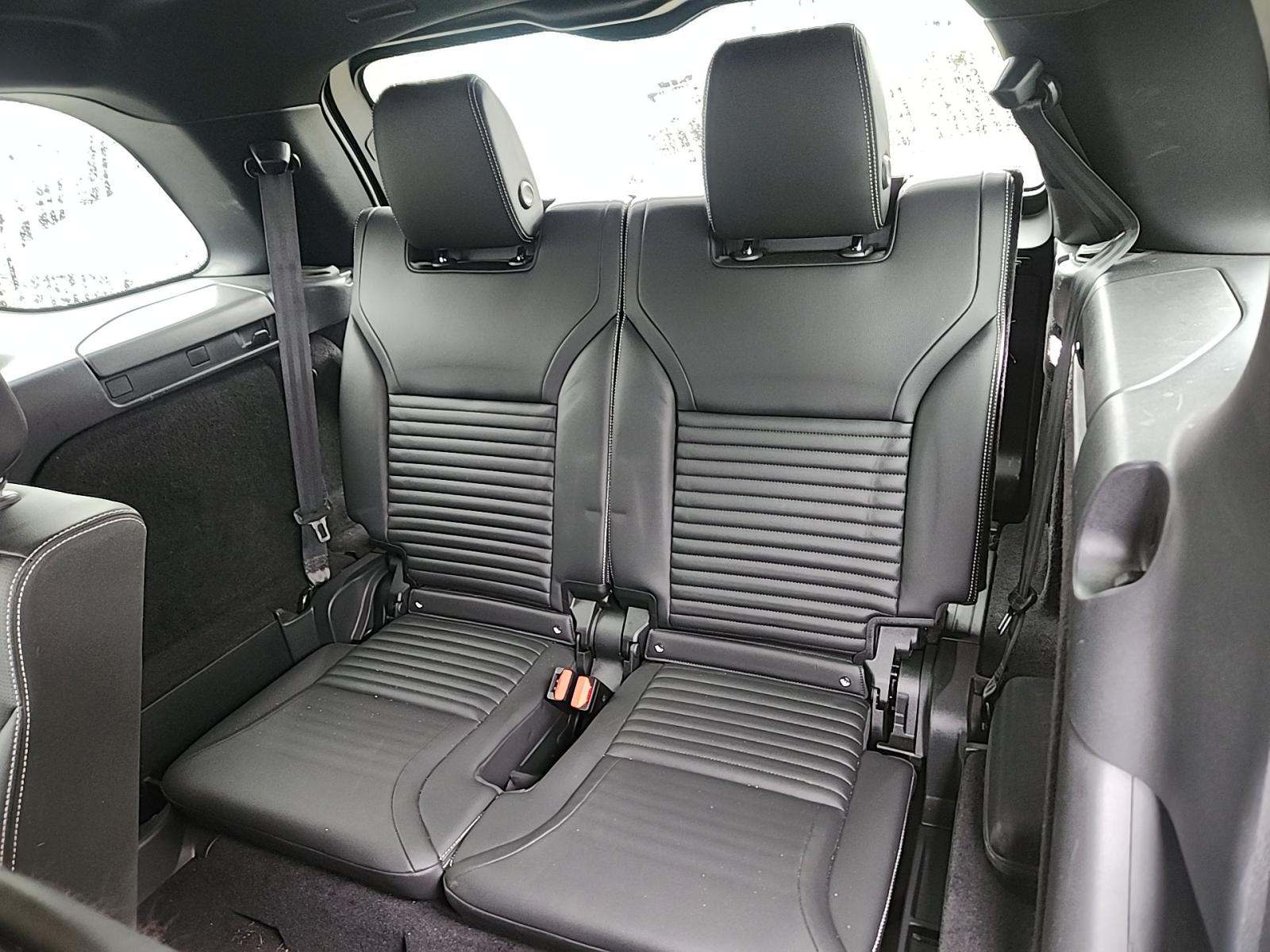 2023 Land Rover Discovery R-Dynamic S AWD