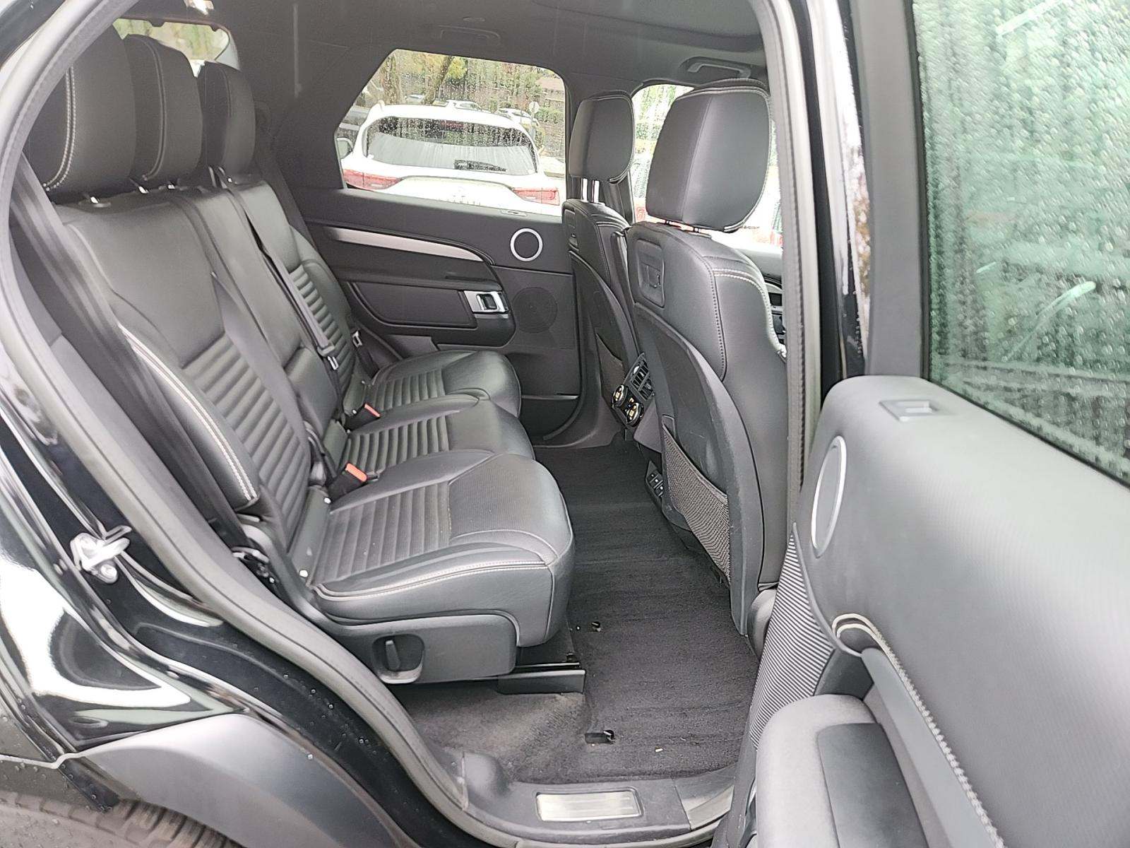 2023 Land Rover Discovery R-Dynamic S AWD