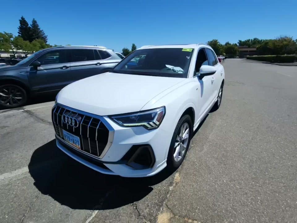 2023 Audi Q3 S line Premium AWD