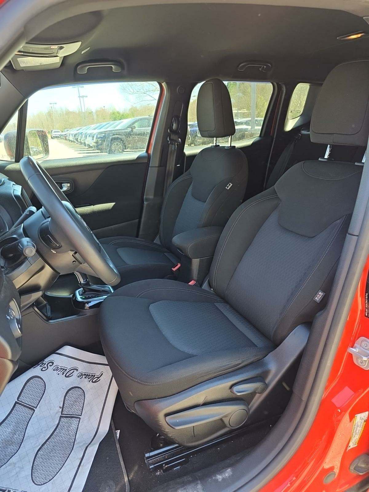 2021 Jeep Renegade Latitude FWD