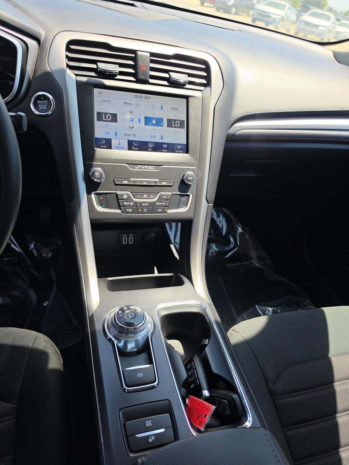 FORD FUSION - 10