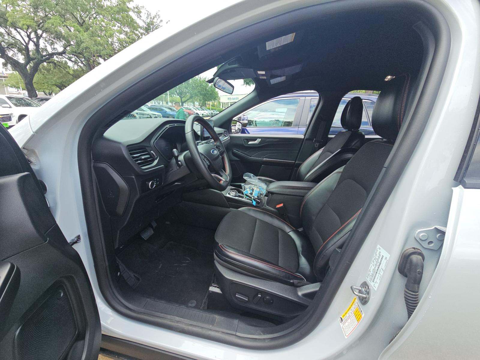 FORD ESCAPE - 6