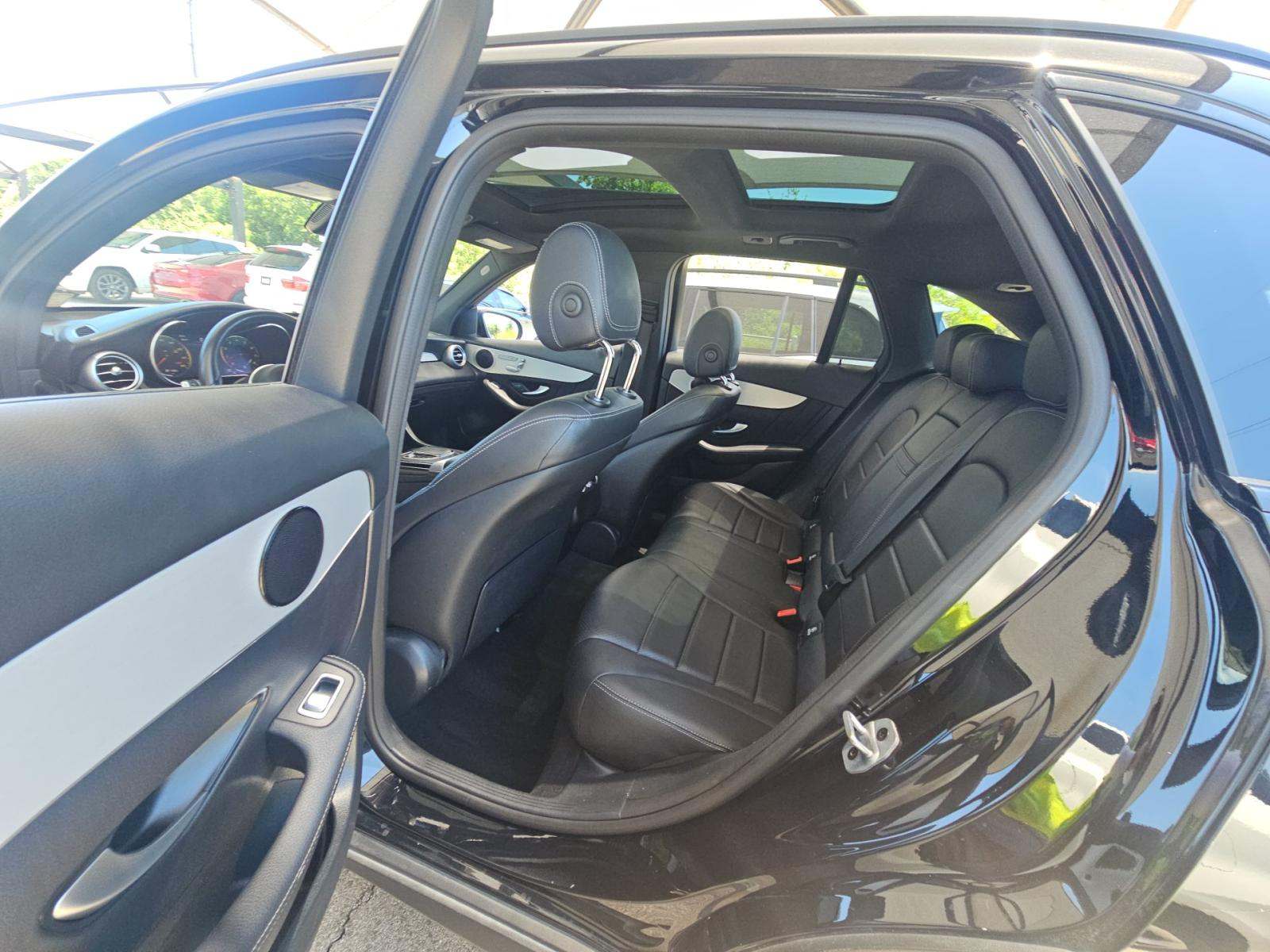 2022 Mercedes-Benz GLC GLC 300 RWD