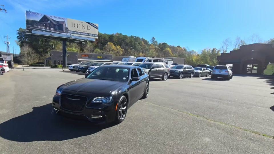 2022 Chrysler 300 Touring L