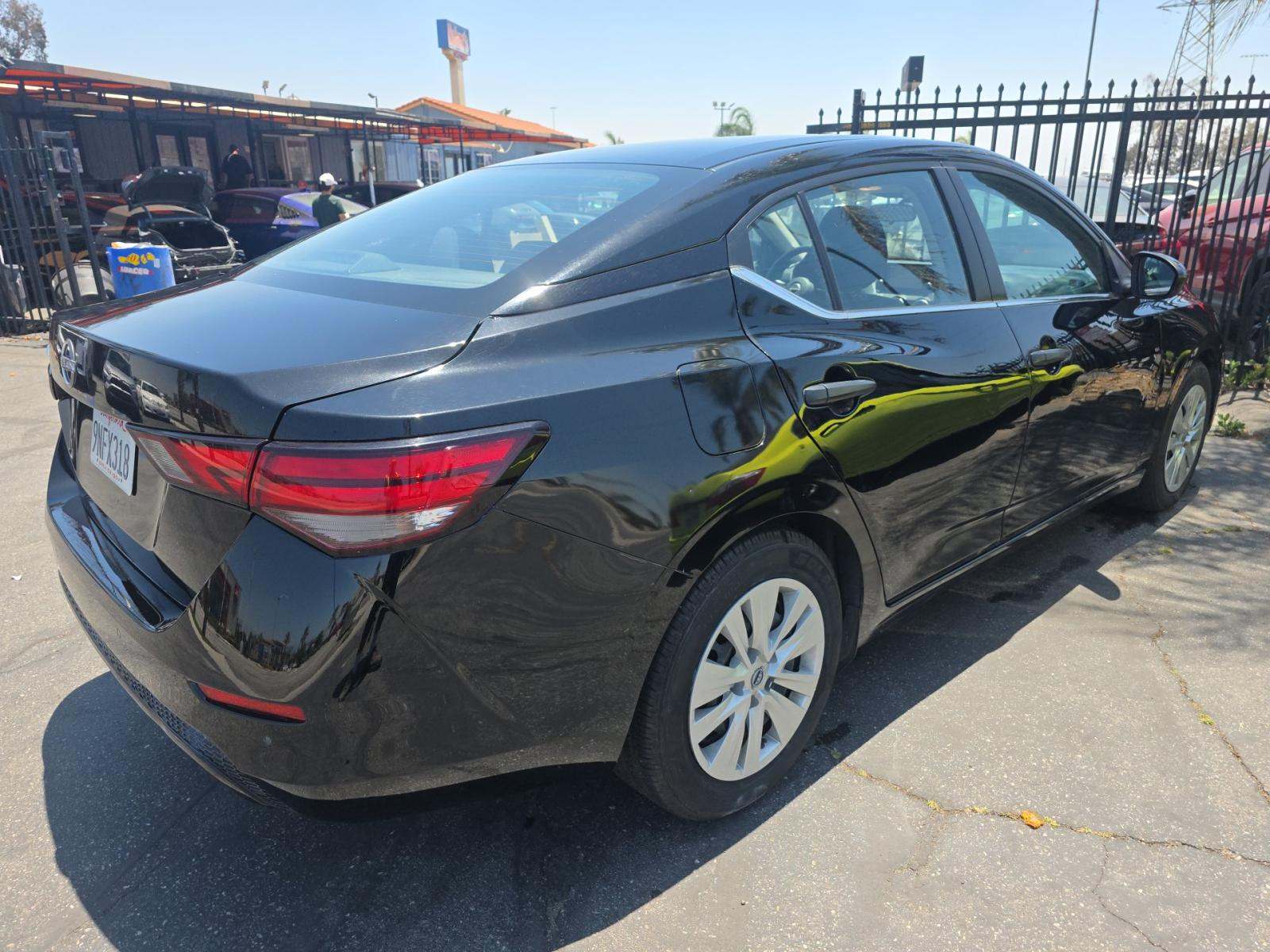 NISSAN SENTRA - 3
