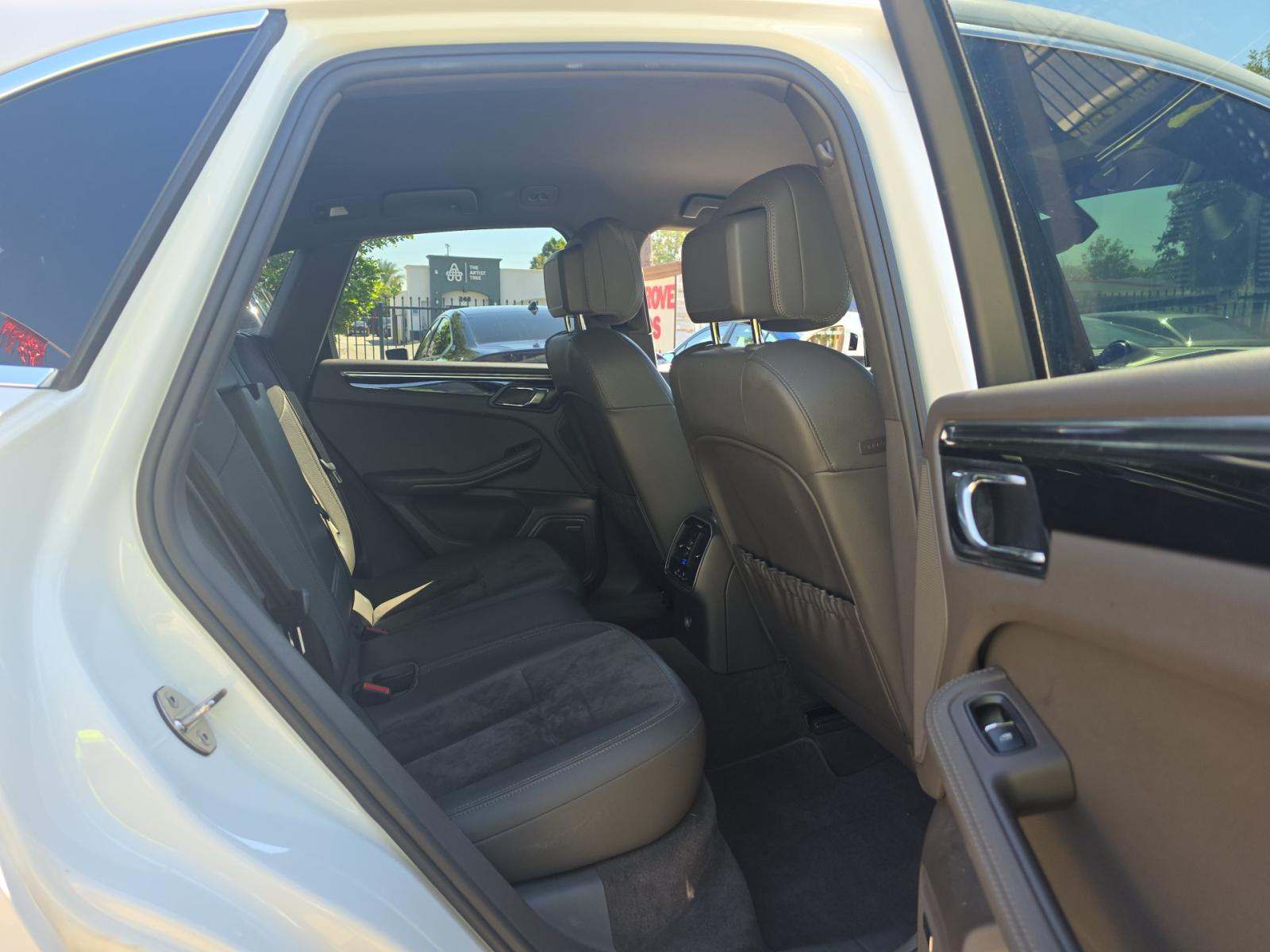 2016 Porsche Macan S AWD