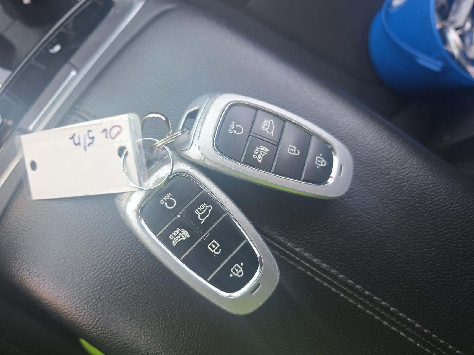 HYUNDAI TUCSON - 8