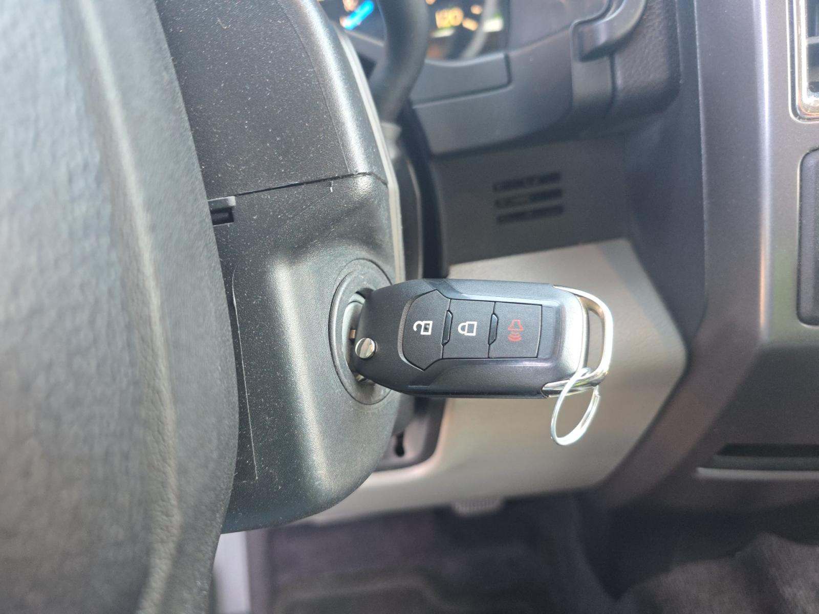 FORD F-150 - 8