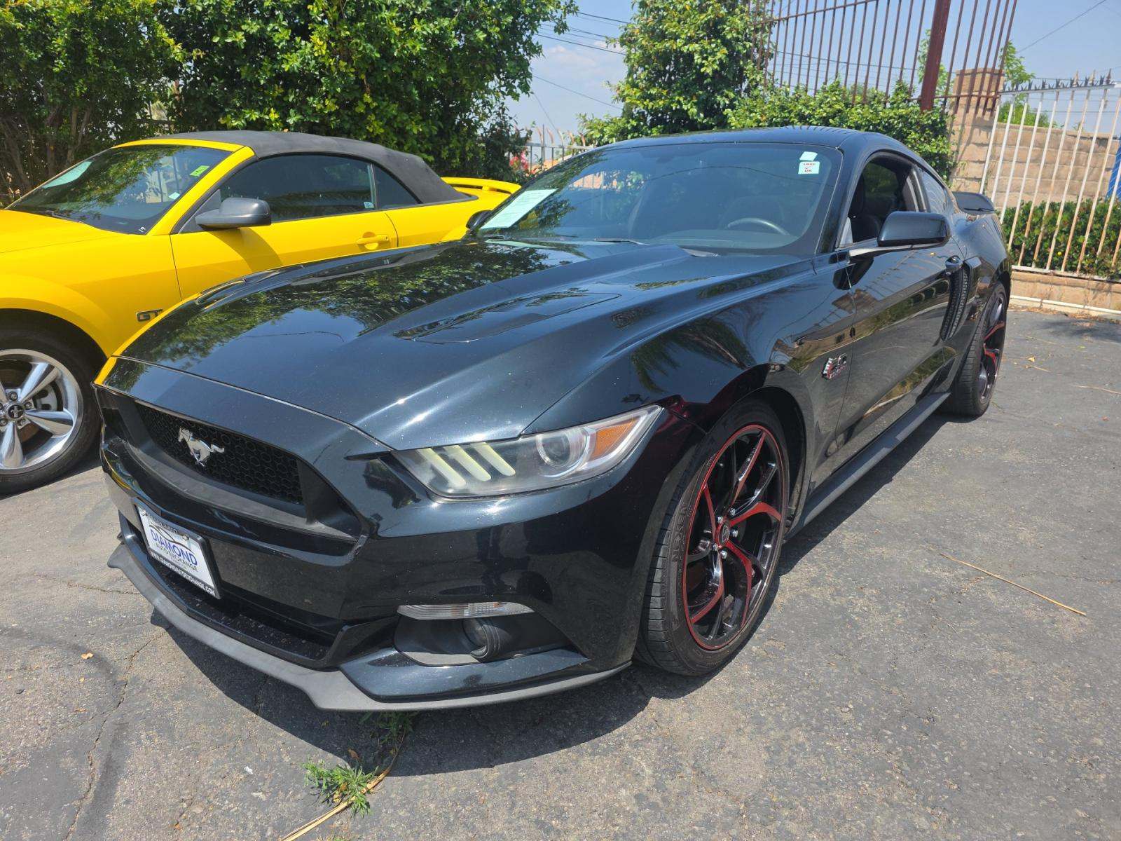 FORD MUSTANG - 1