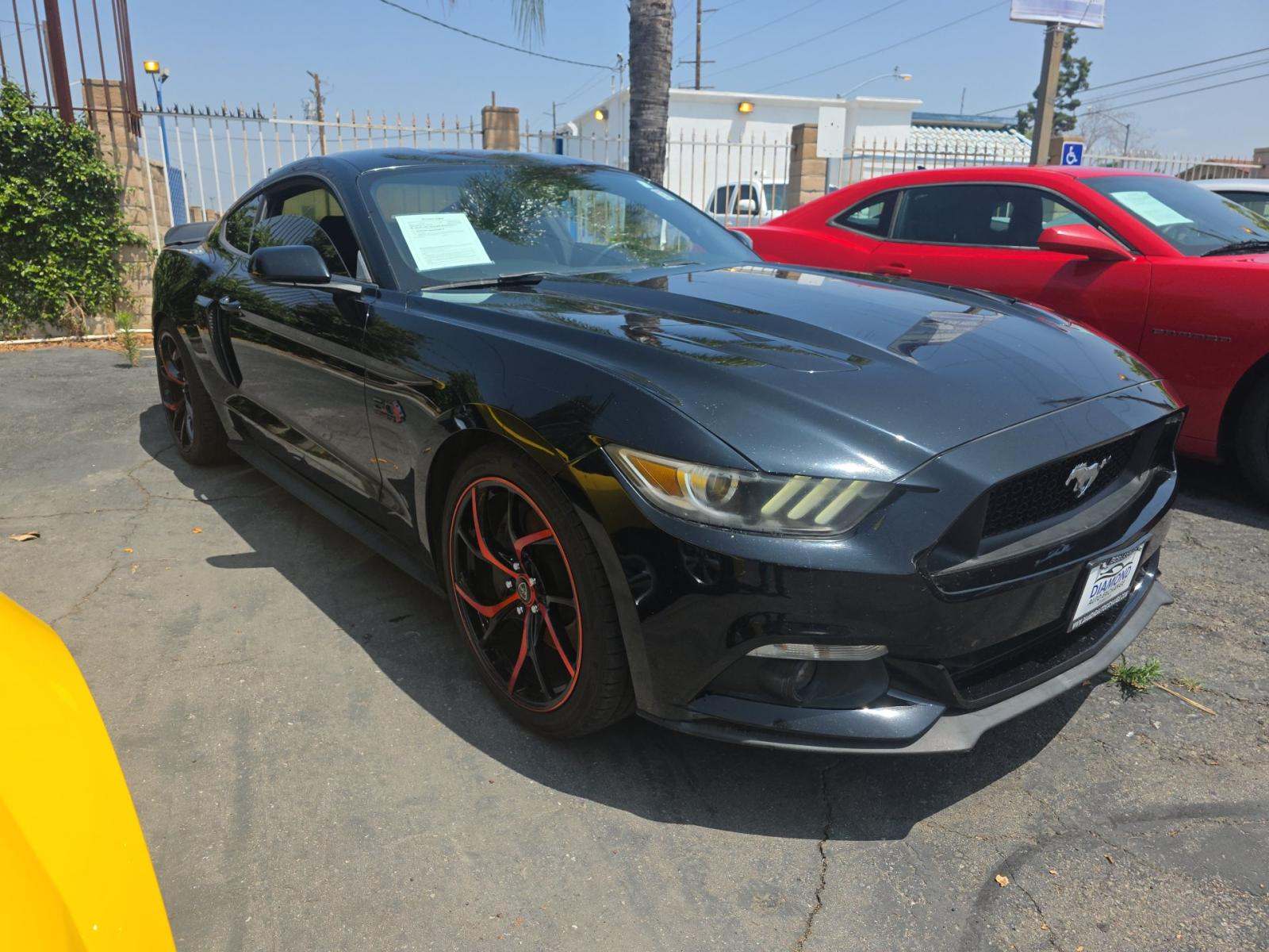 FORD MUSTANG - 4