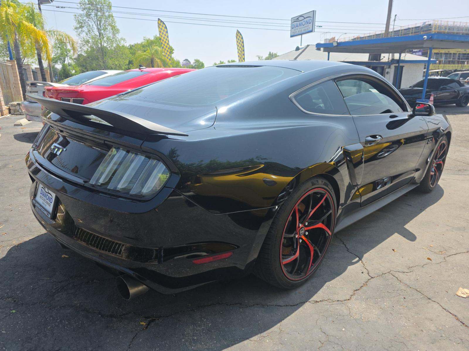 FORD MUSTANG - 3