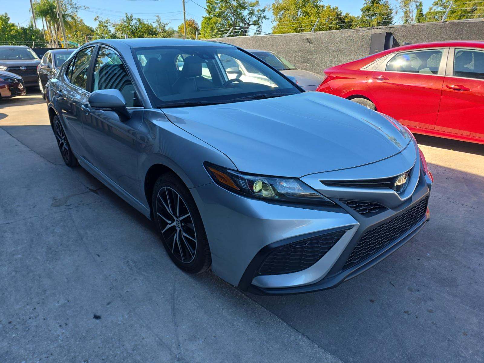 2024 Toyota Camry SE FWD